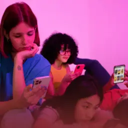 Gen Z Who Rarely Write by Hand: Can Their Personality Still Be Read?